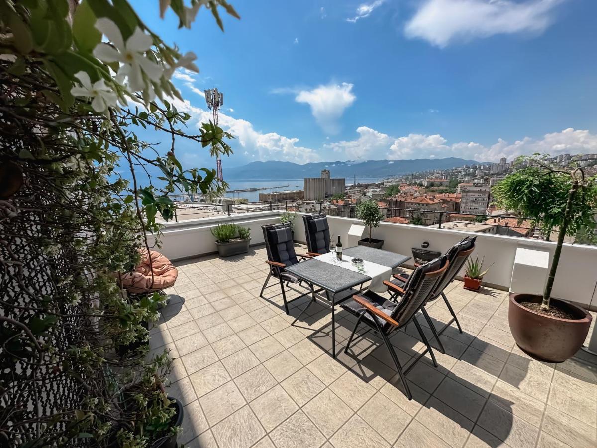 105M2 Penthouse Sea View Rijeka With Free Garage Parking Διαμέρισμα Εξωτερικό φωτογραφία